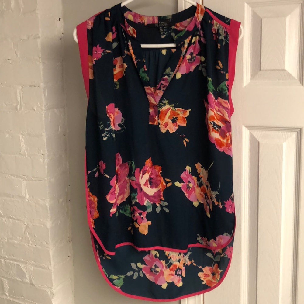 Sleeveless Floral Blouse